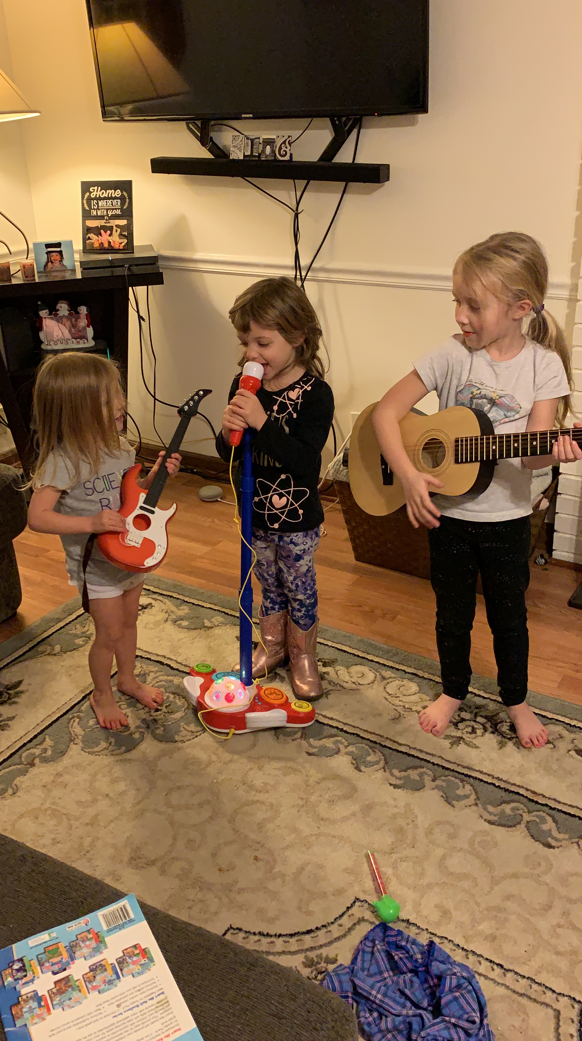 B914BB23-8372-46F0-86CC-CB0E6E3944AD